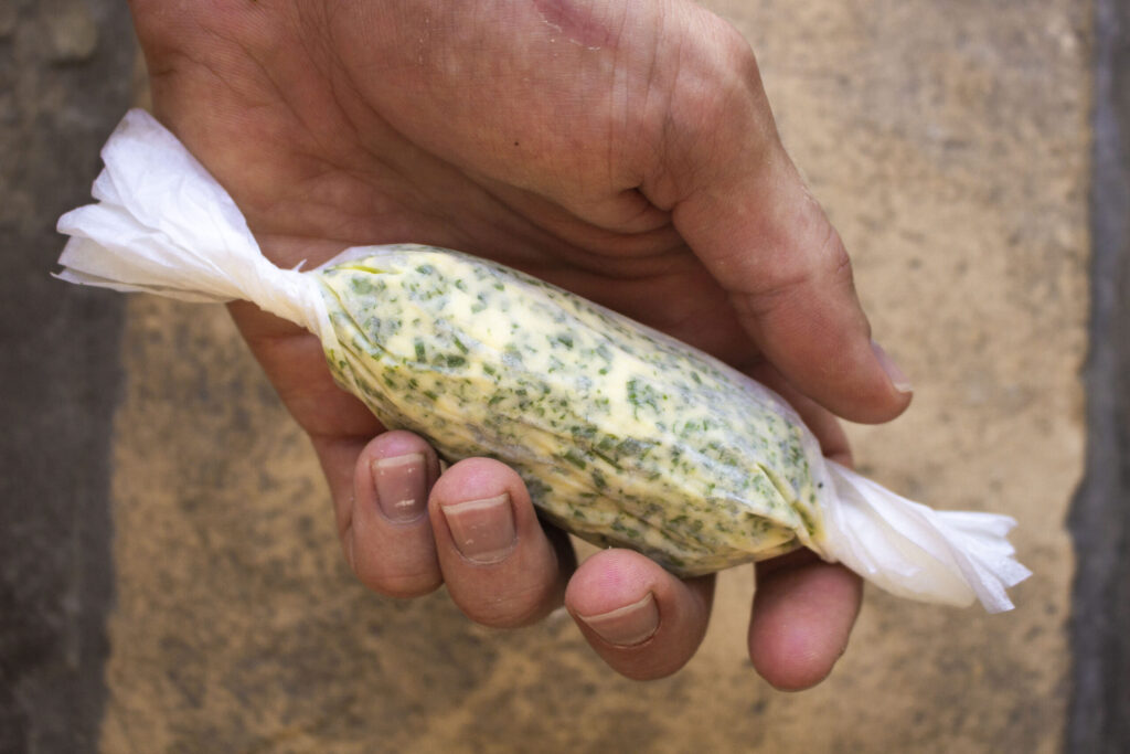 Lav dit eget kryddersmør med purløg