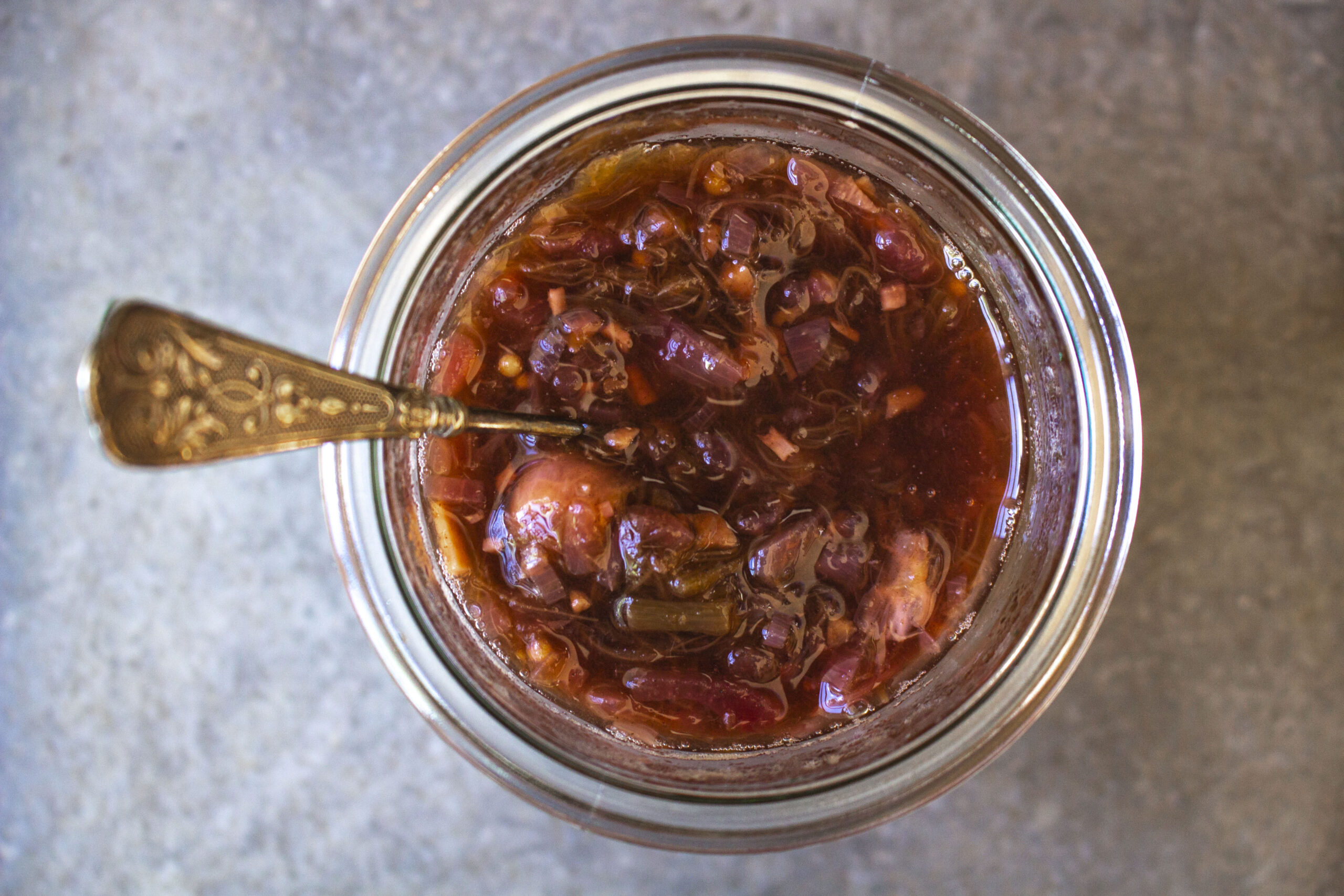 krydret rabarberchutney